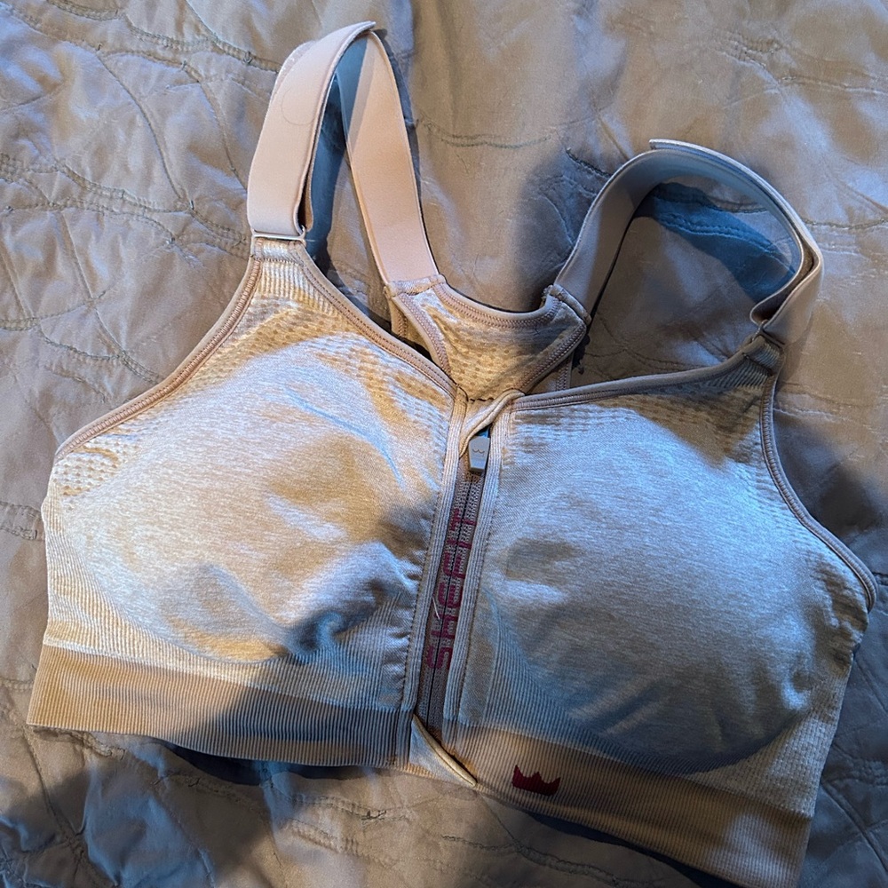 SHEFIT Low Impact Sports Bra